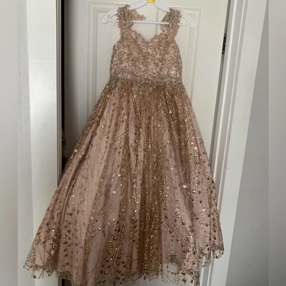 slim fit dress slacks Off Shoulder A-Line Flower Girls Dress main image 0